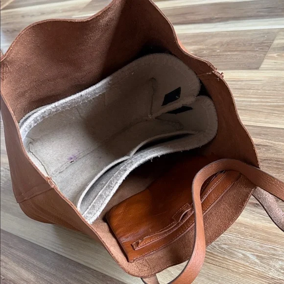 Madewell Brown Leather Tote Bag - Picture 9 of 11